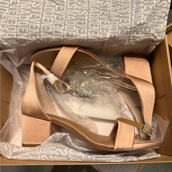 Steve Madden Tan Strappy Heels - Picture 2 of 8